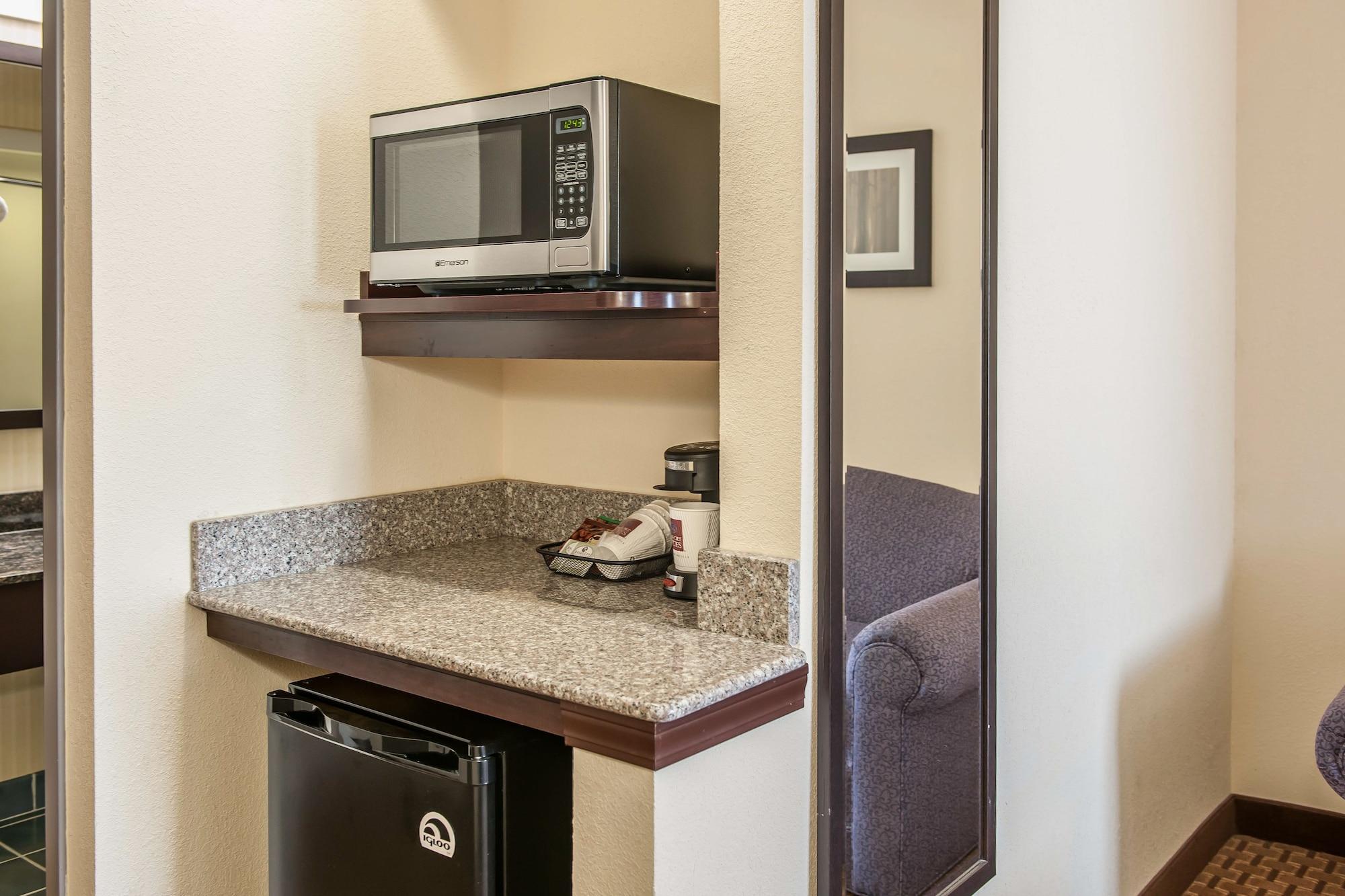 Comfort Suites Марион Экстерьер фото