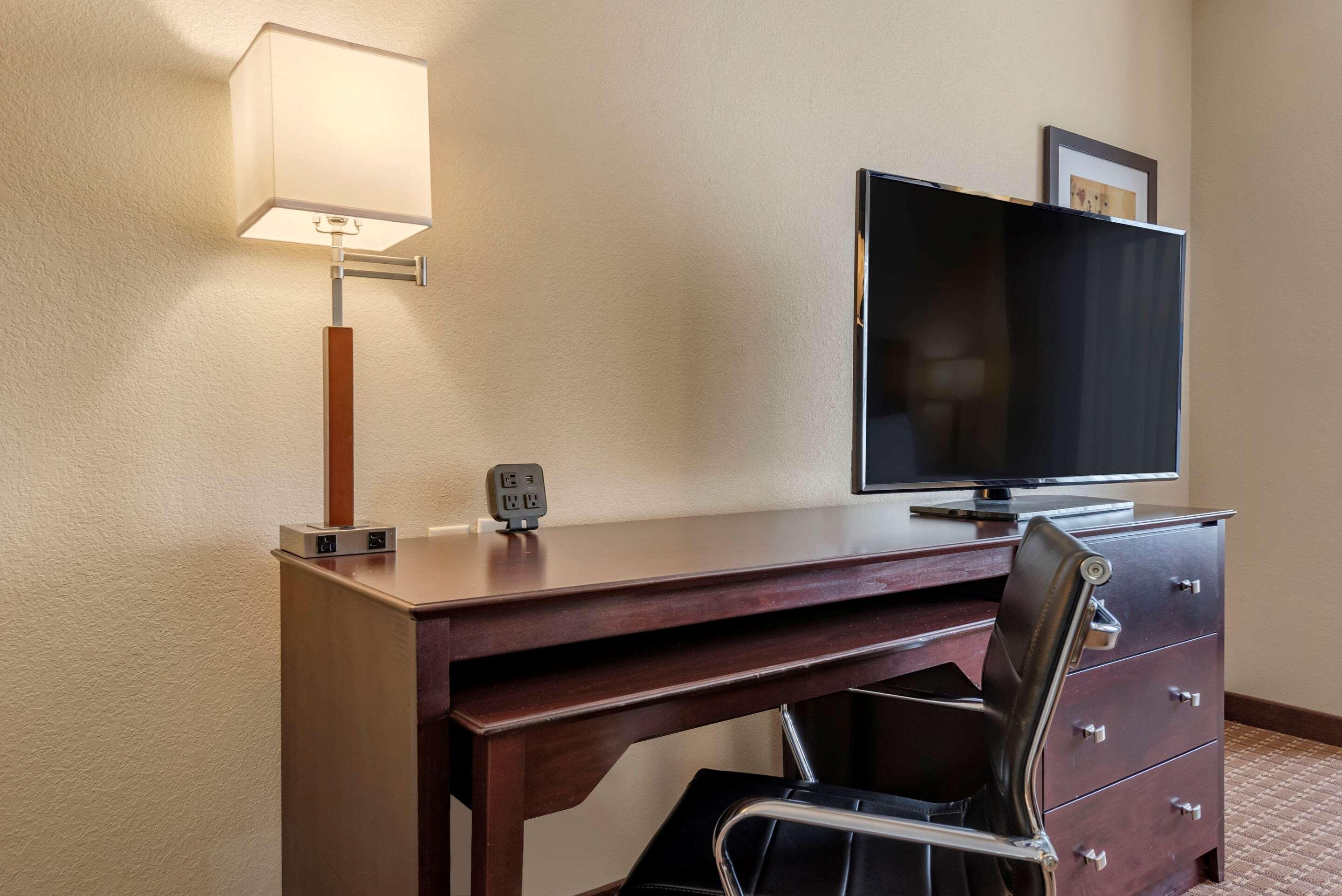 Comfort Suites Марион Экстерьер фото