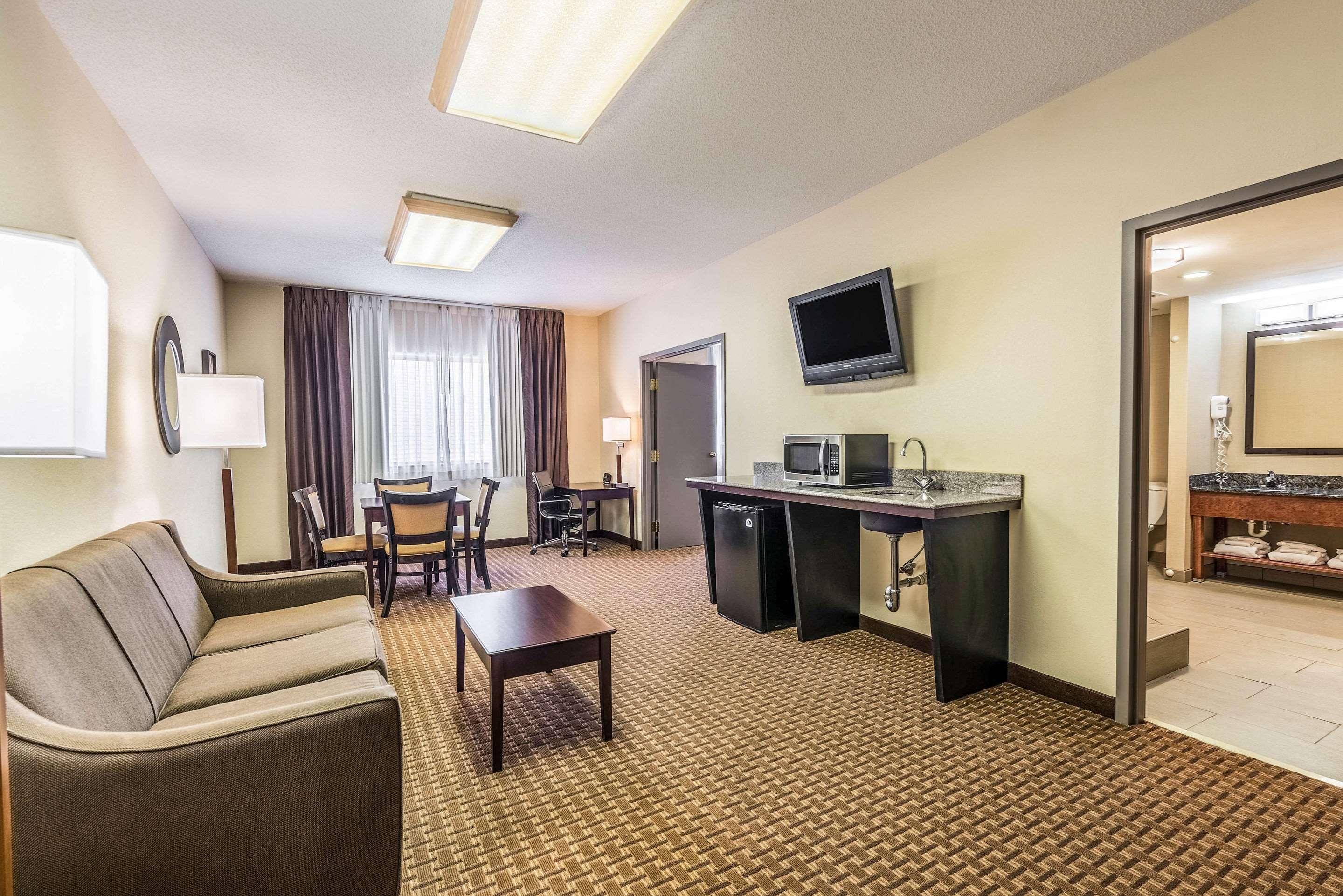 Comfort Suites Марион Экстерьер фото