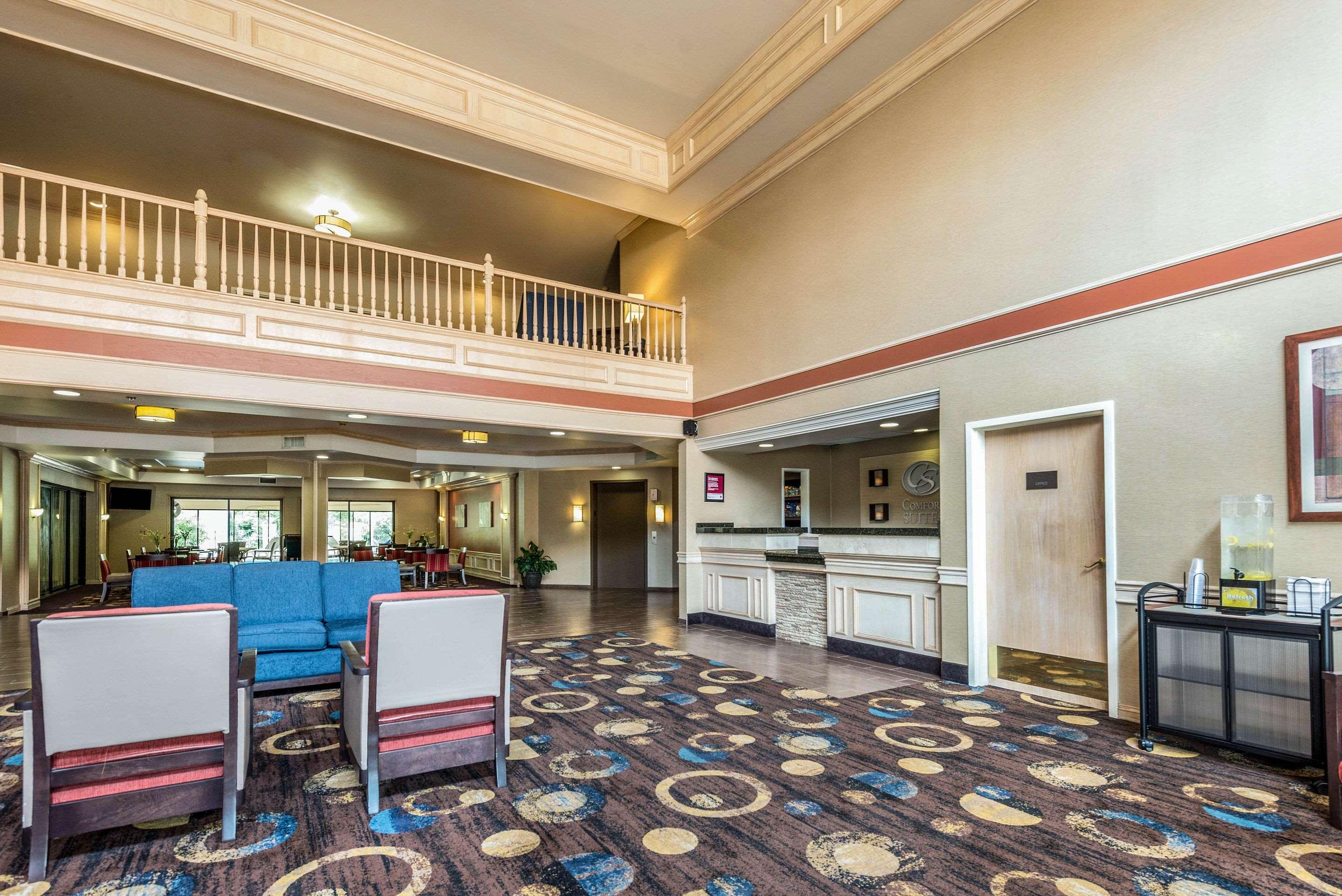 Comfort Suites Марион Экстерьер фото