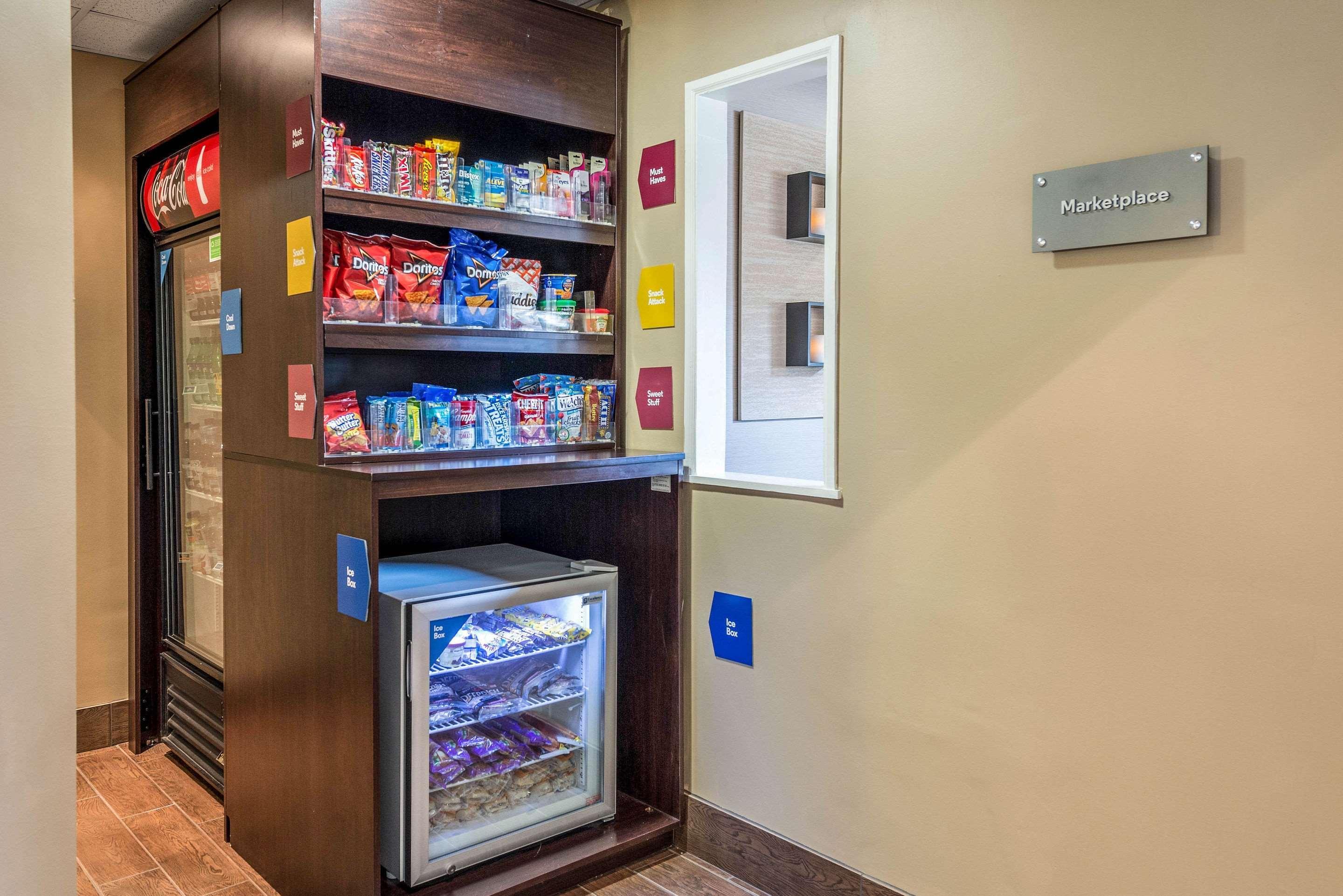 Comfort Suites Марион Экстерьер фото