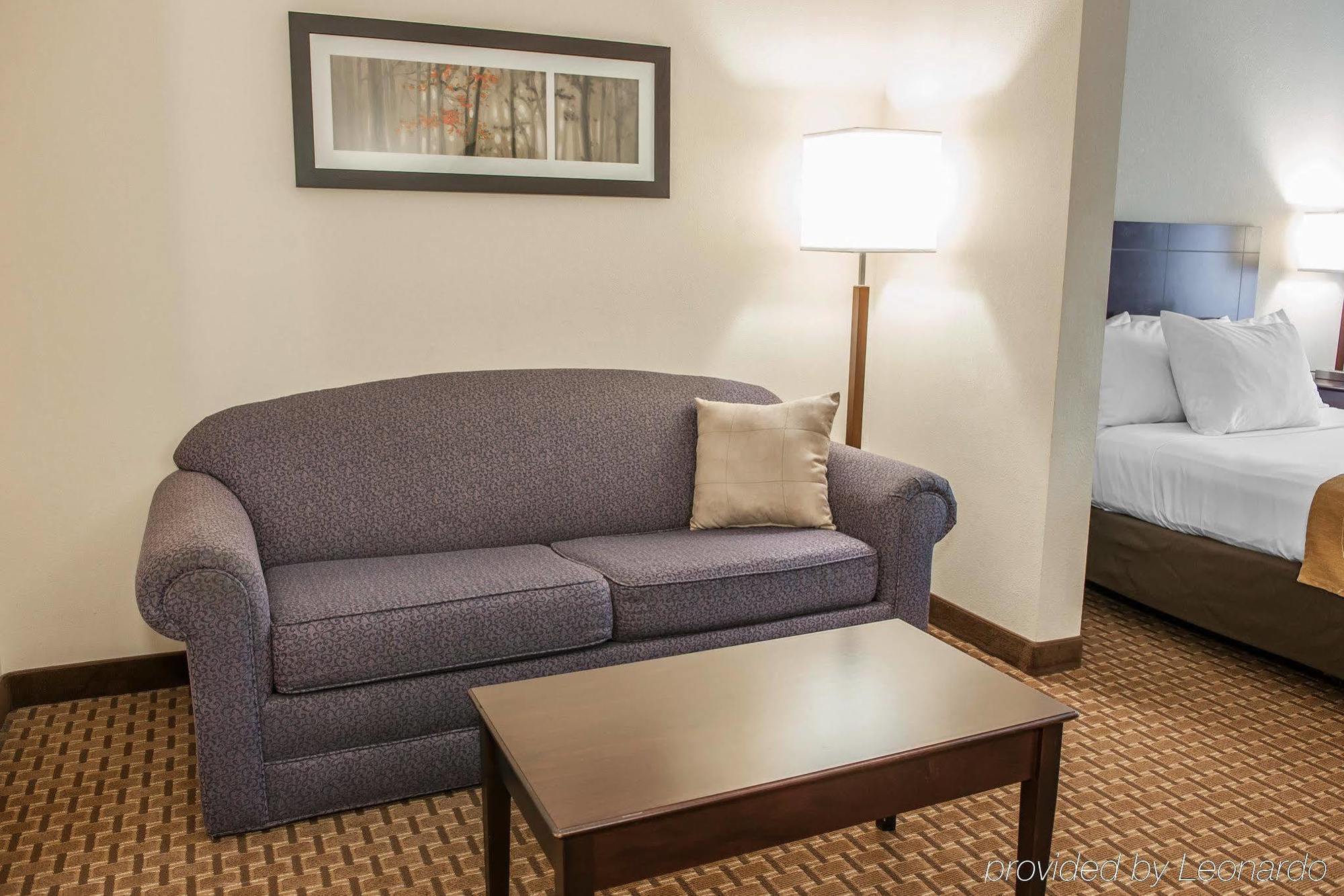 Comfort Suites Марион Экстерьер фото
